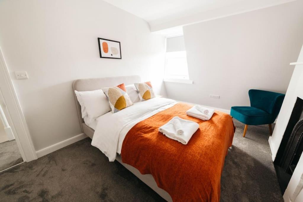 Central 4-bed House, 10 min Walk to Sights