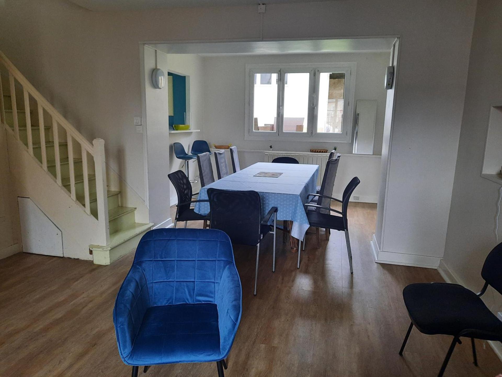 Maison centre Connerré - Proche 24h - 11 pers - 4 chambres