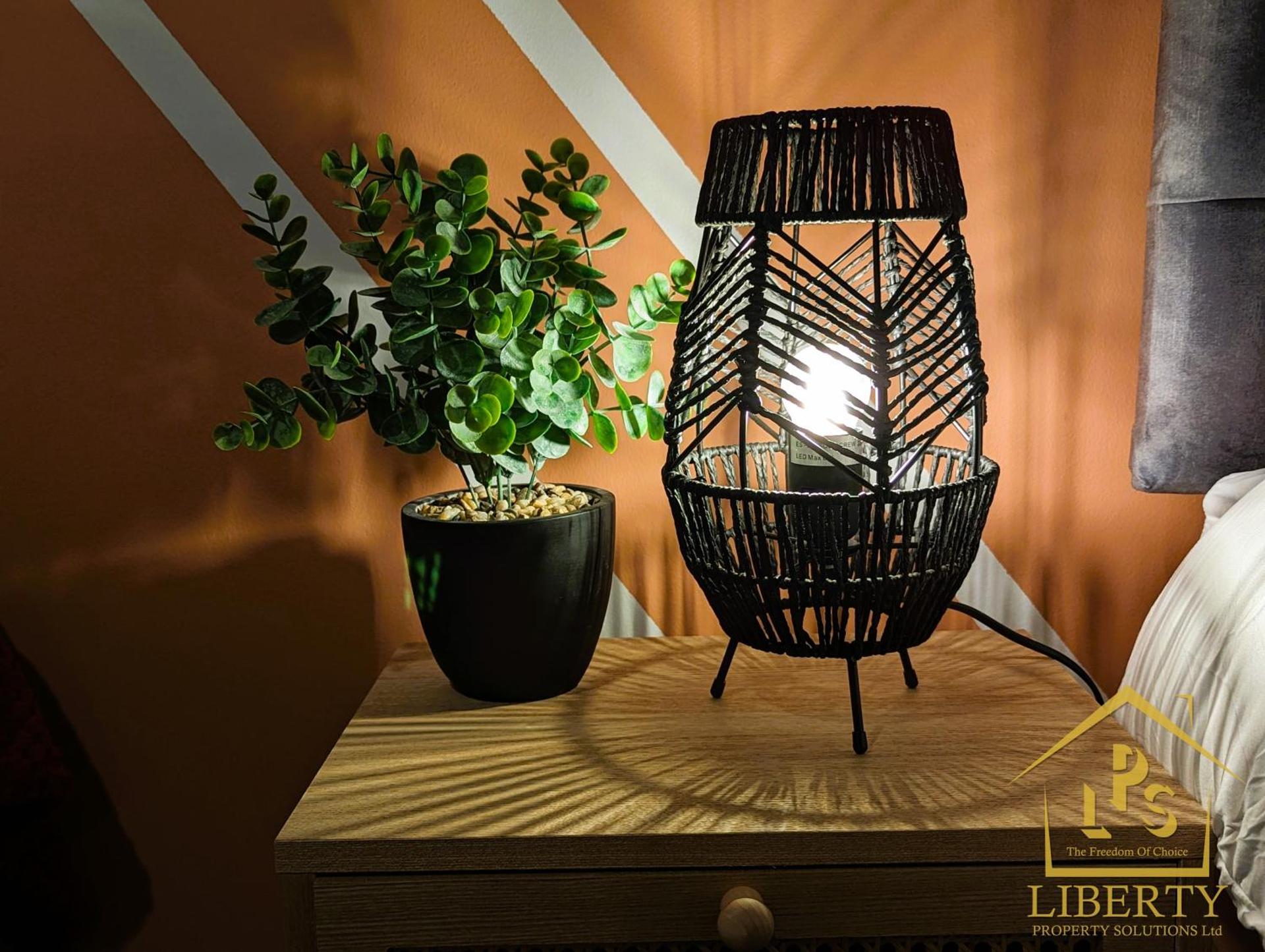 6 Guests * 4 Bedroom * Free Wi-Fi *Huntingdon