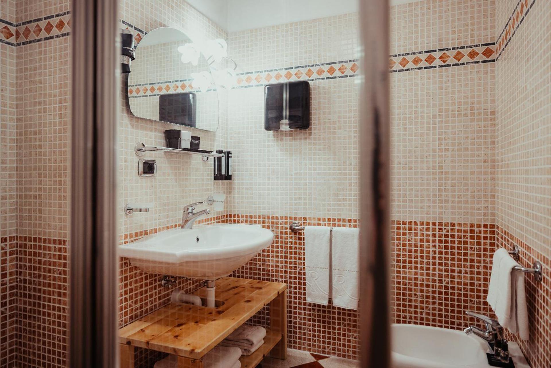 Kahden hengen huone - Twin/Double