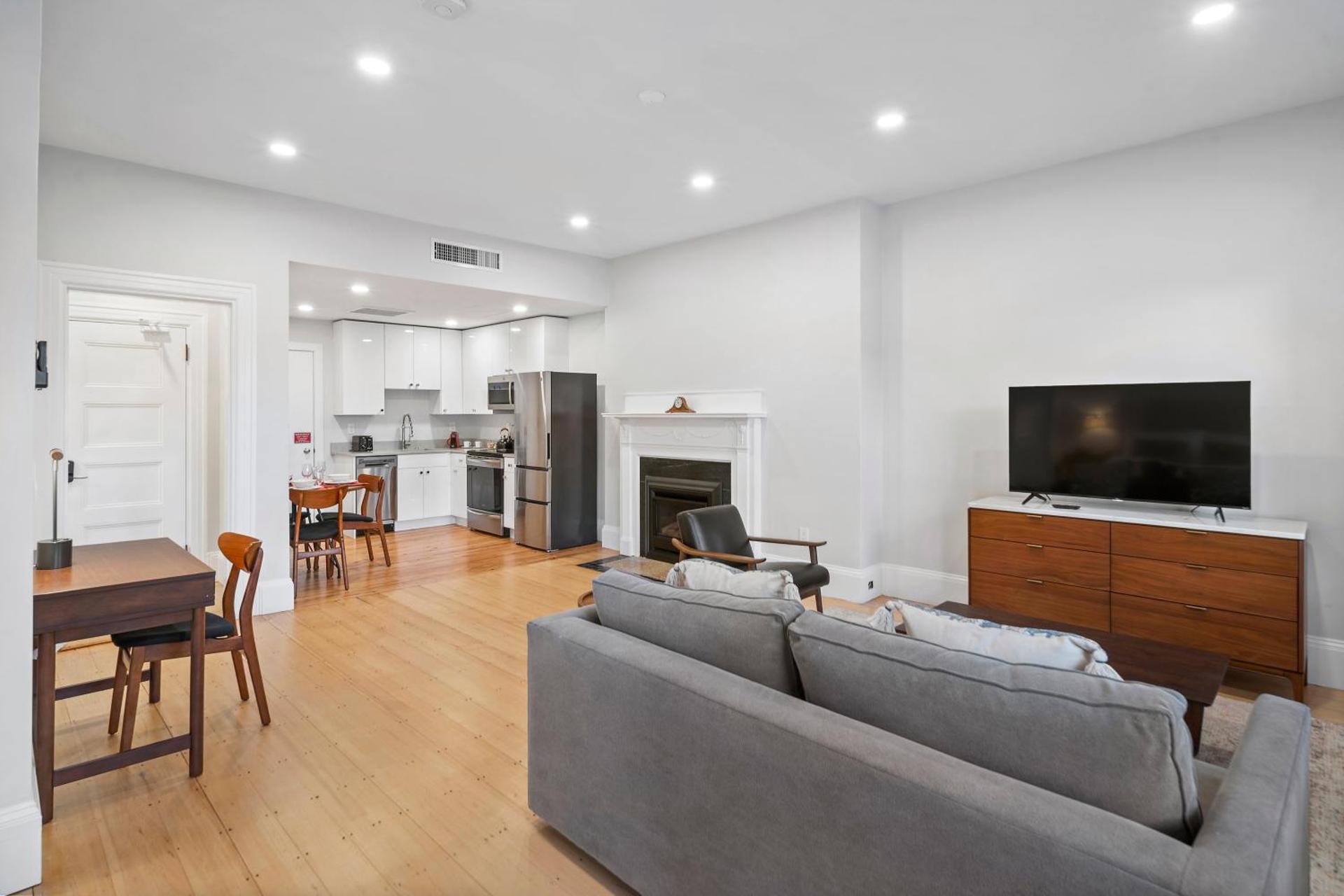 Suite with City View