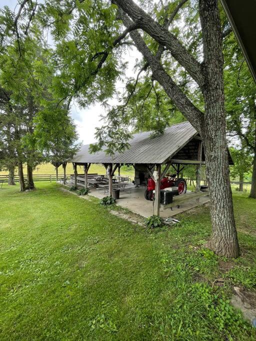 Bourbon Trail Cabin on the Farm