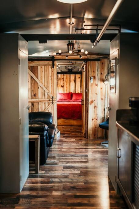 Bourbon Trail: Caboose on the Farm