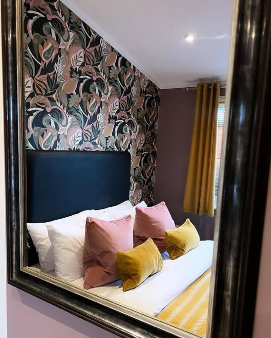 Luxury Lodge With Hot Tub In Royal Deeside