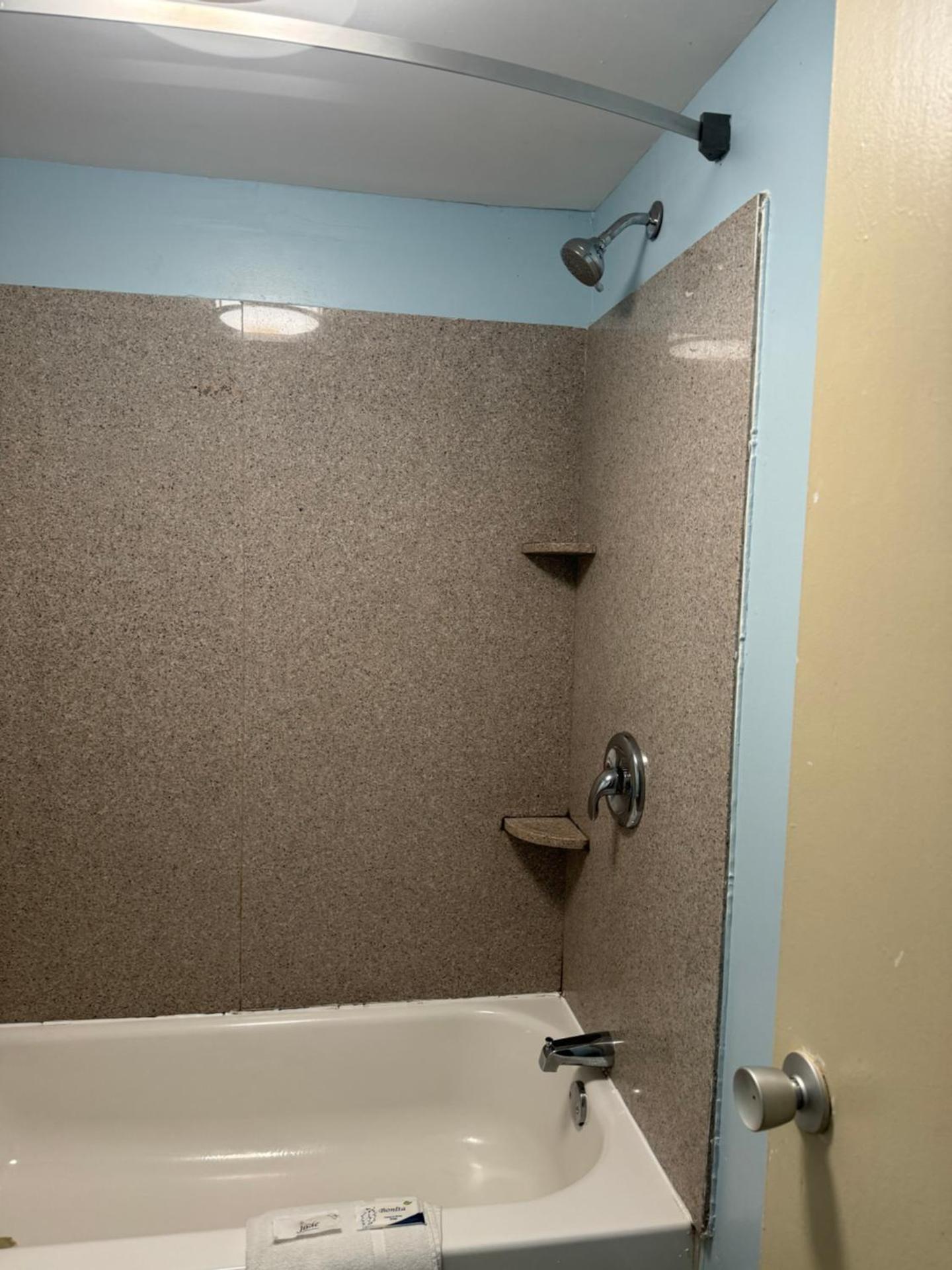 Red Carpet Inn & Suites - Danville