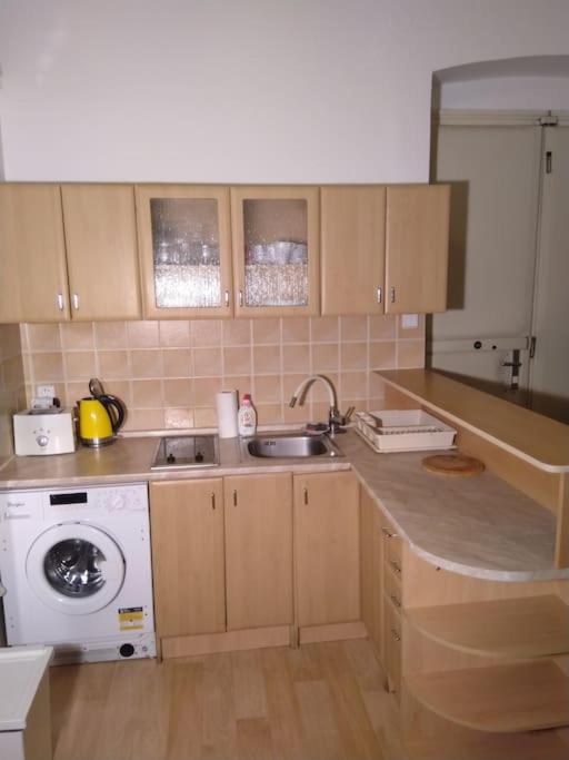 Authentic, traditional airbnb in central Prague !