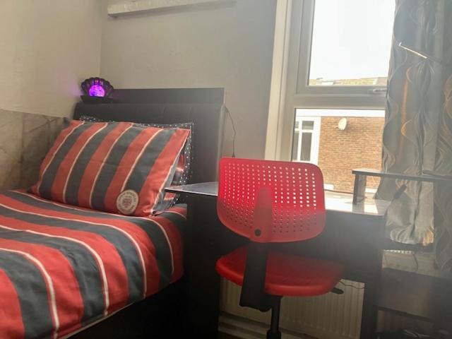 Private stay @ London-Stratford.