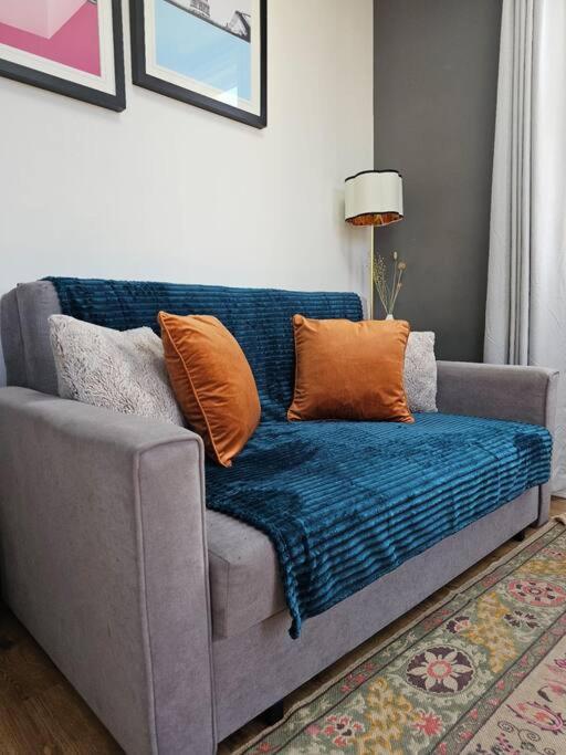 Cosy and quiet one bedroom Thames flat