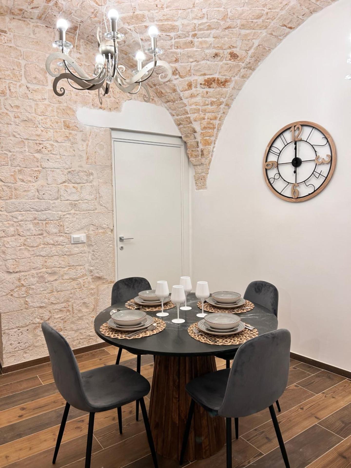 HOME 5 - PALAZZO ANTICO