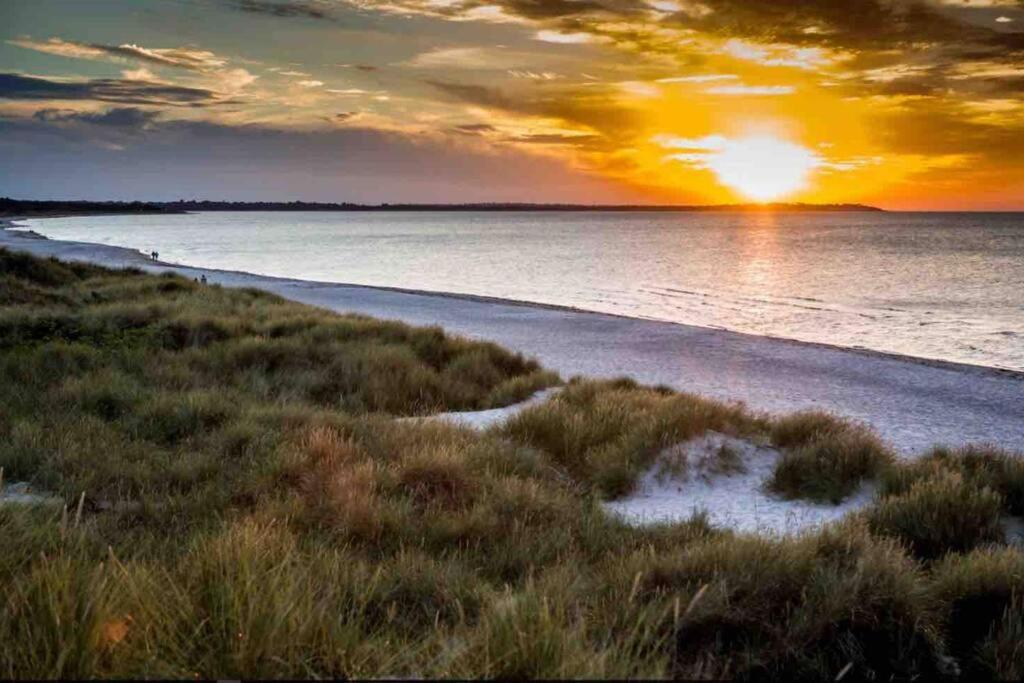 COZY HOLIDAY HOME by the sea