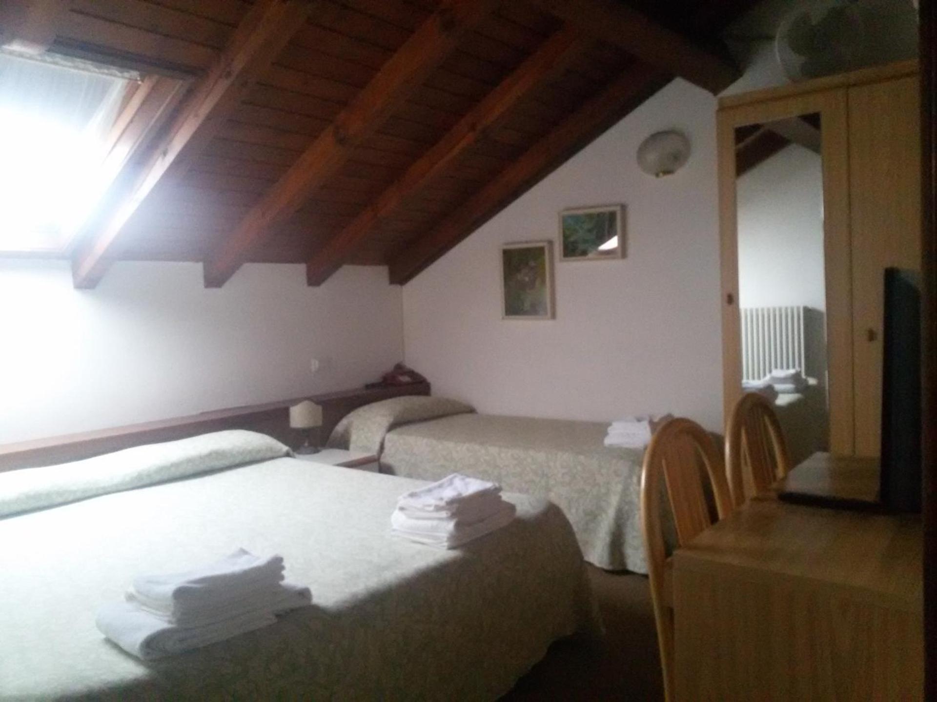 Triple Room with Bathroom