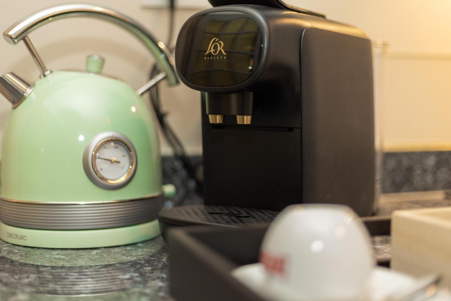 Coffee/tea facilities