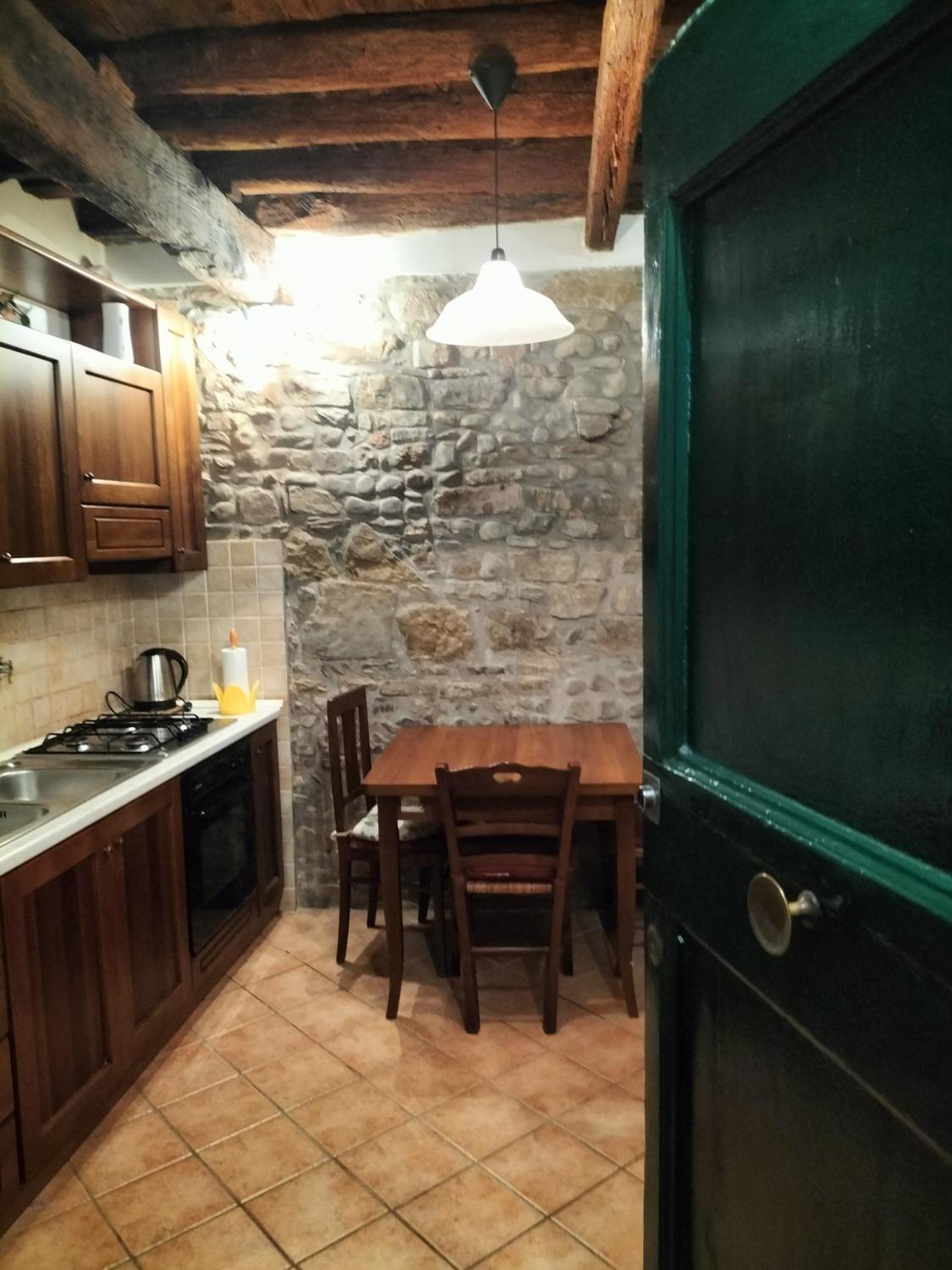 Florentine style apartment in San Frediano