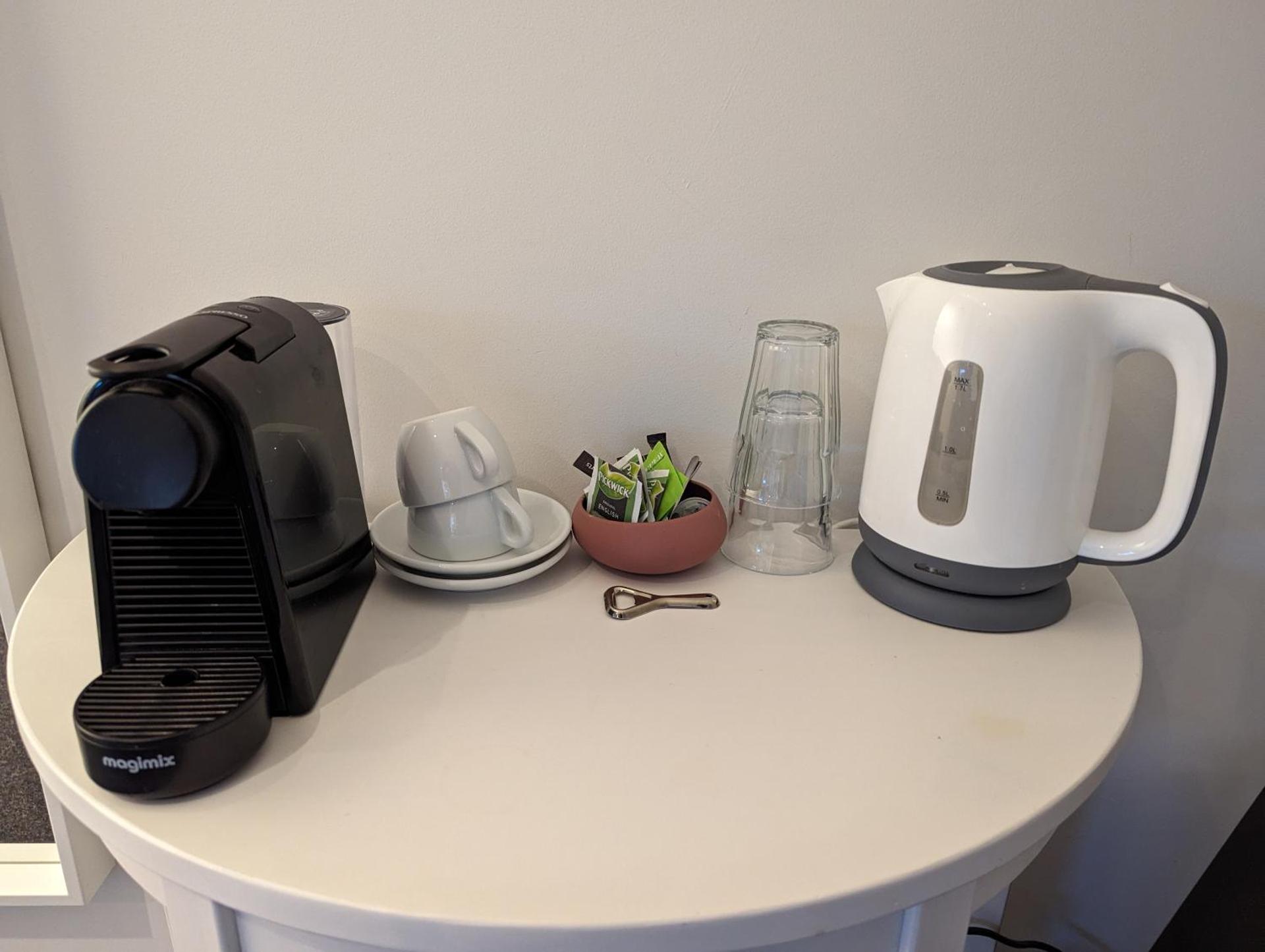 Coffee/tea facilities