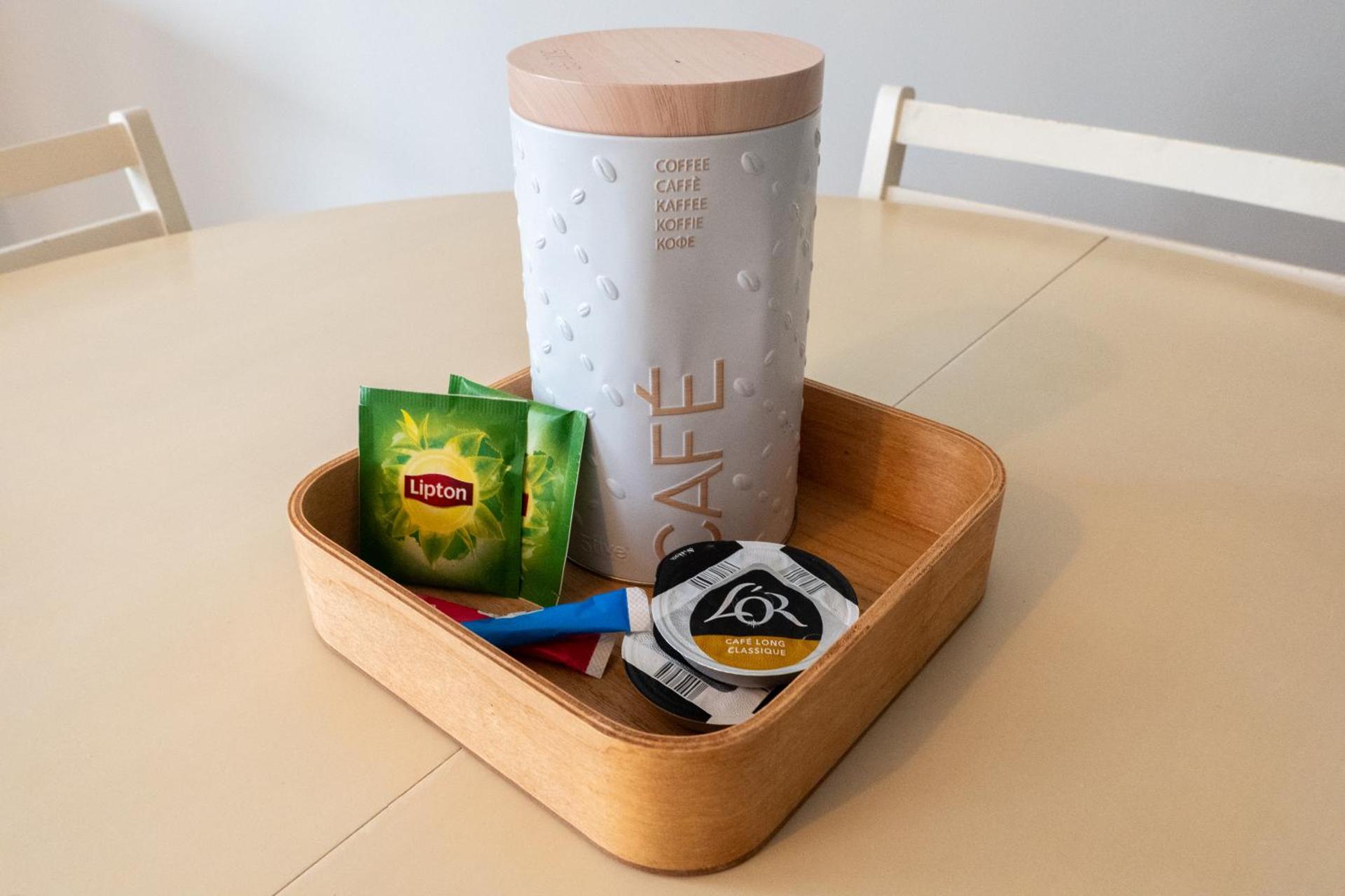 Coffee/tea facilities