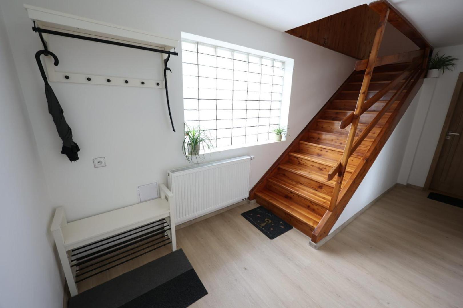 Hrdá Ves - Dům U Slunce