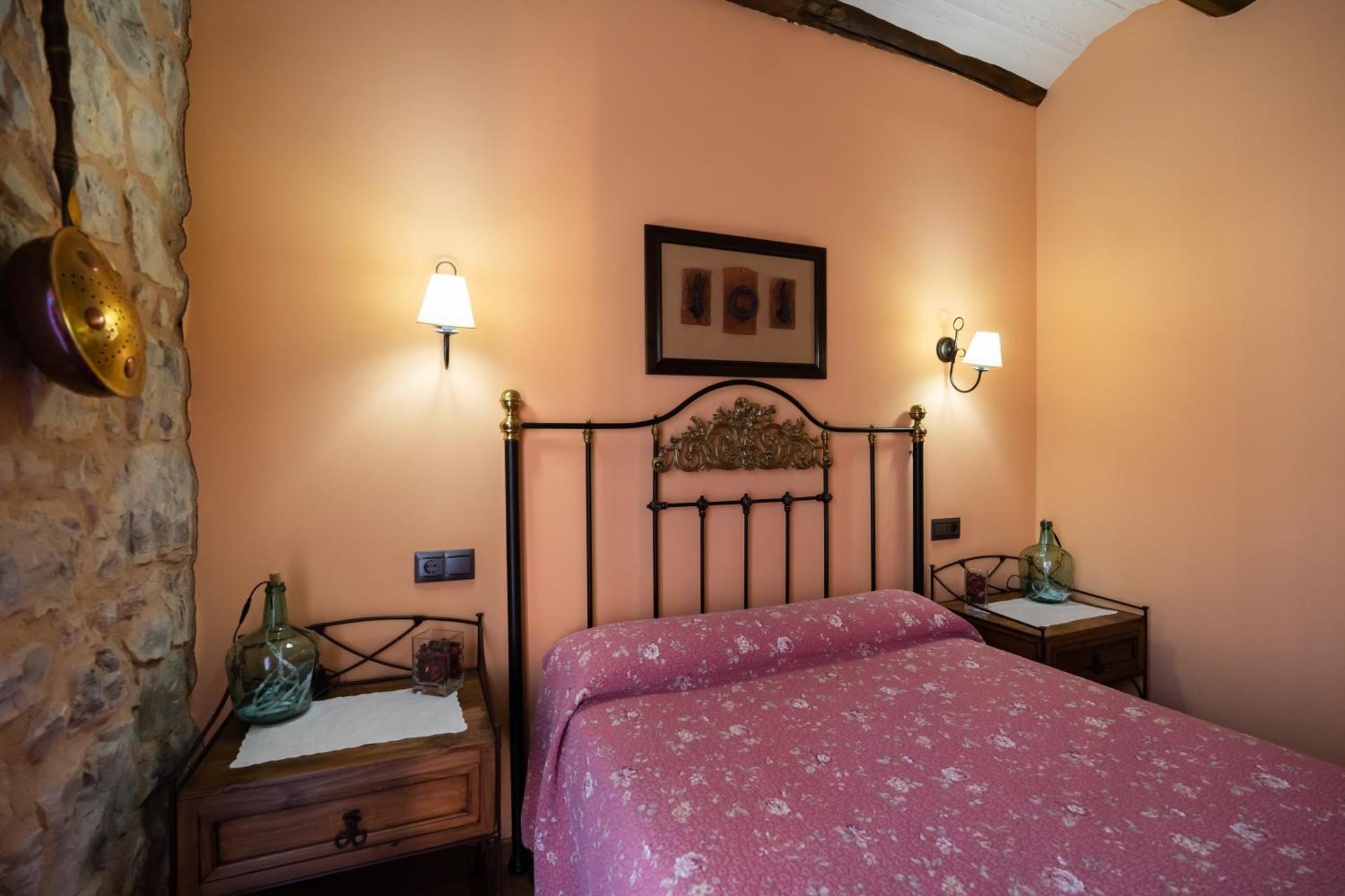 Two-Bedroom Apartment (Peracense)