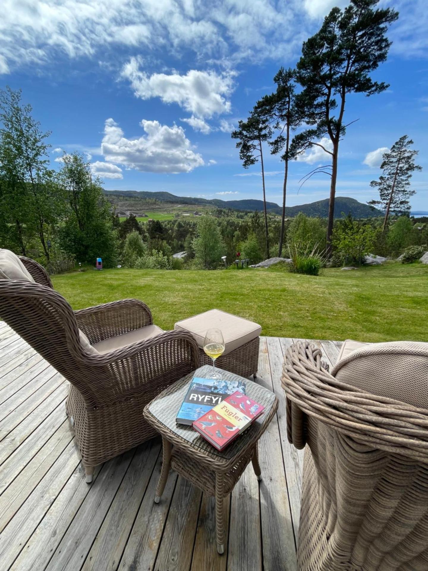 Cabin near Pulpit Rock