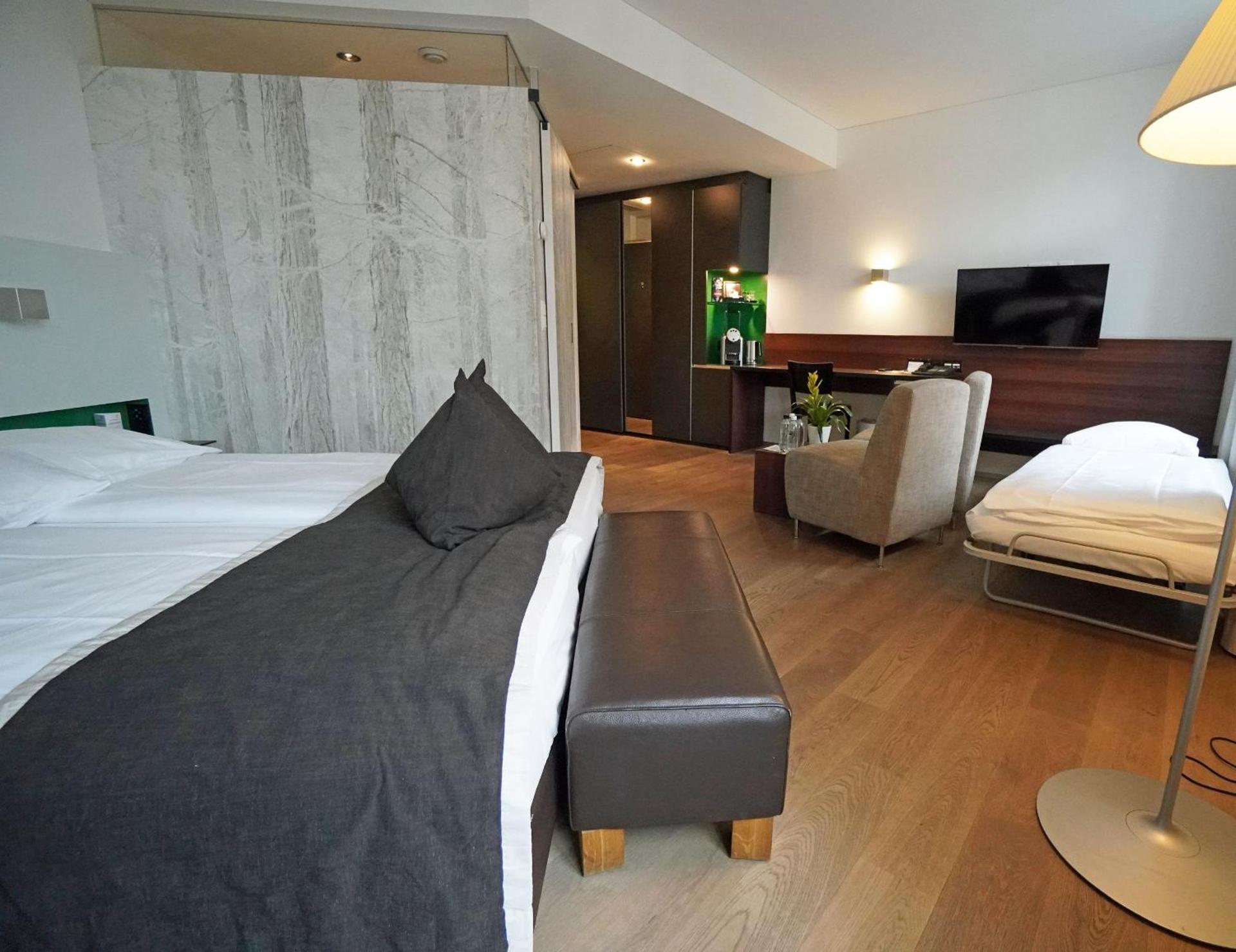 Photo of the whole room