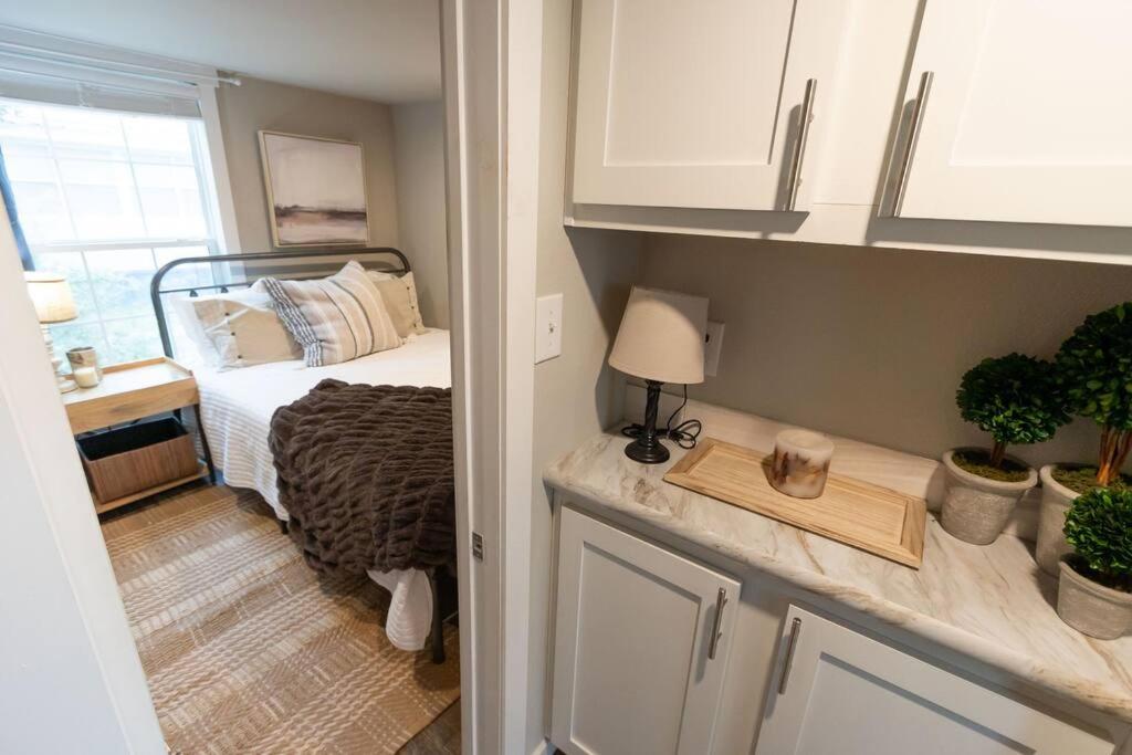 Pet friendly Tiny House Rental with new Access to Guadalupe River NBTX