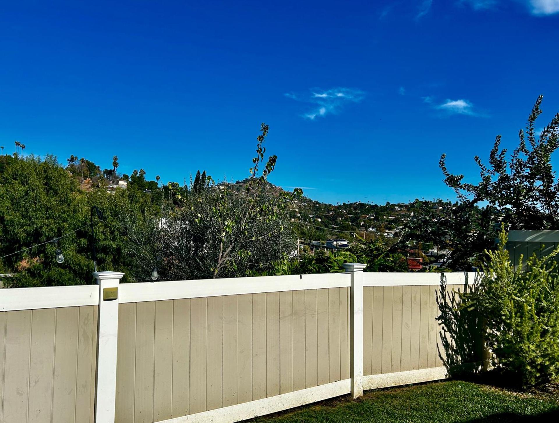 NEW Beautiful San Diego Mid-Century Treehouse