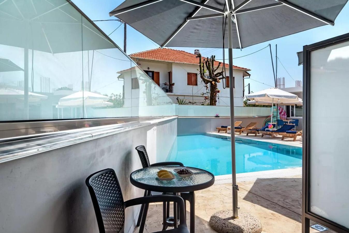 BLUE STAR APARTHOTEL