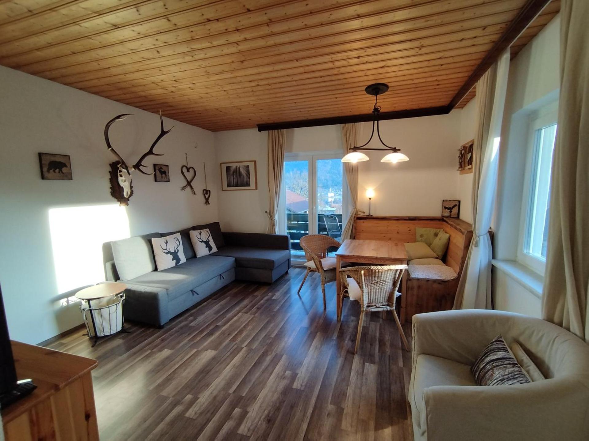 Apartment with Lake View