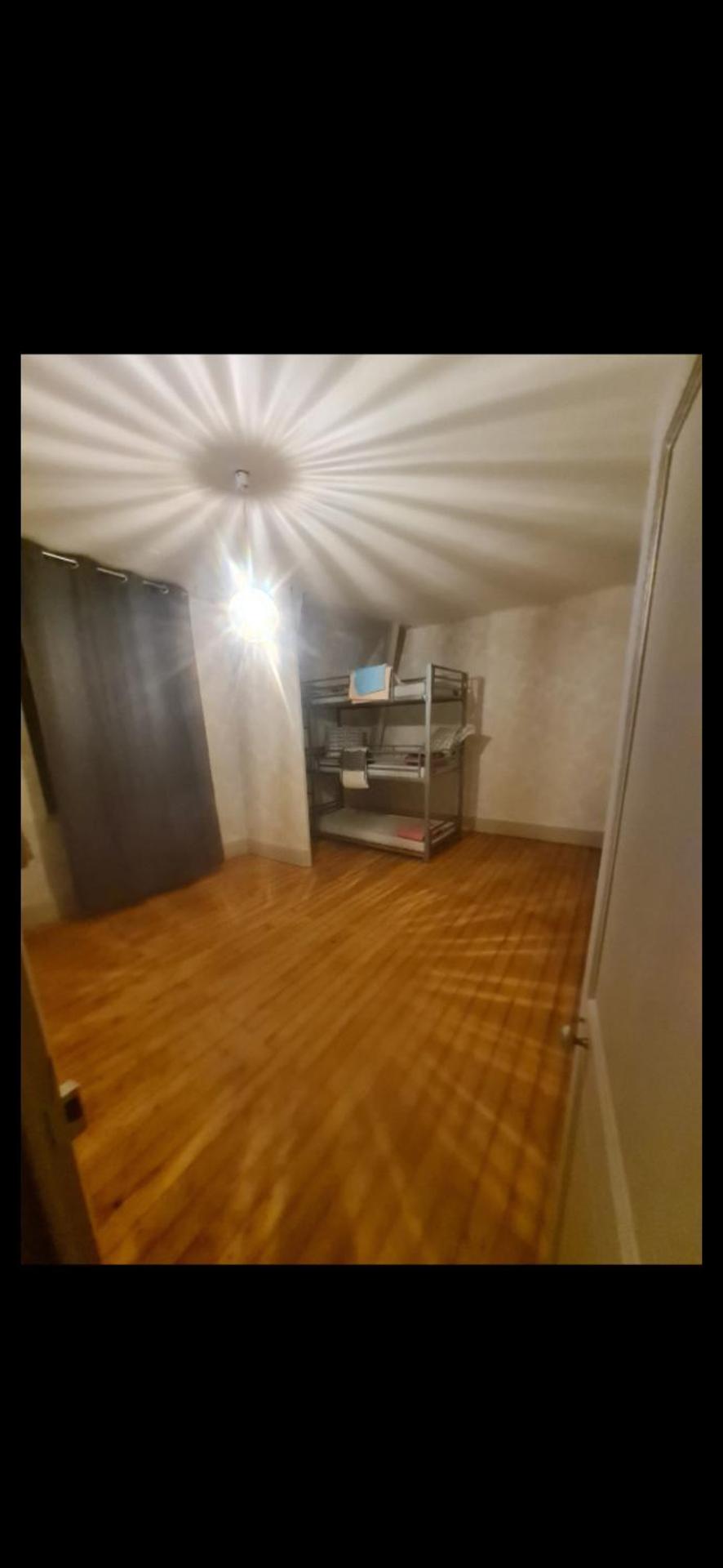 Maison chaleureuse à 20mn de saint Amand Montrond.