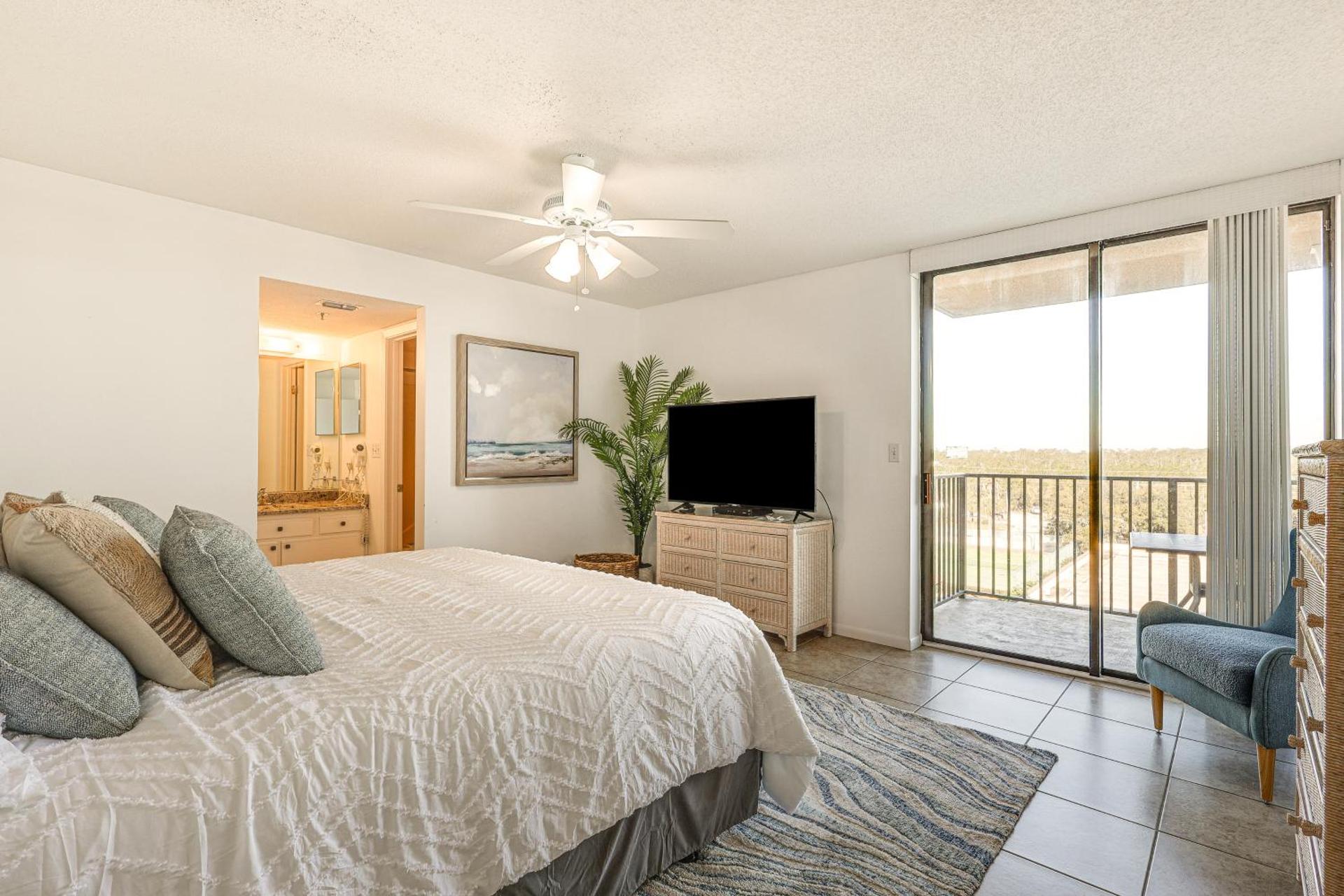 Orange Beach Condo with Ocean-View Balcony!