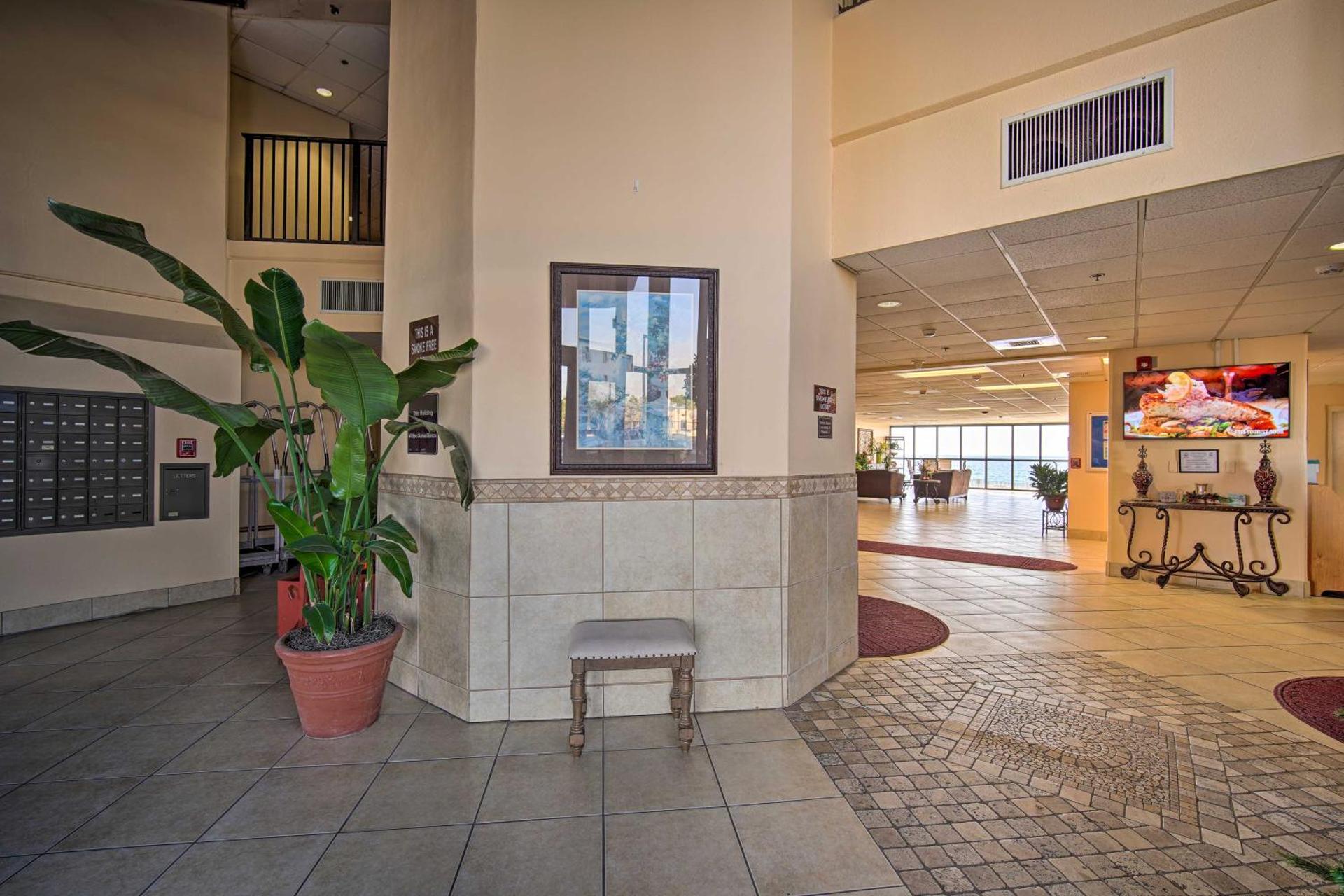 Orange Beach Condo with Ocean-View Balcony!