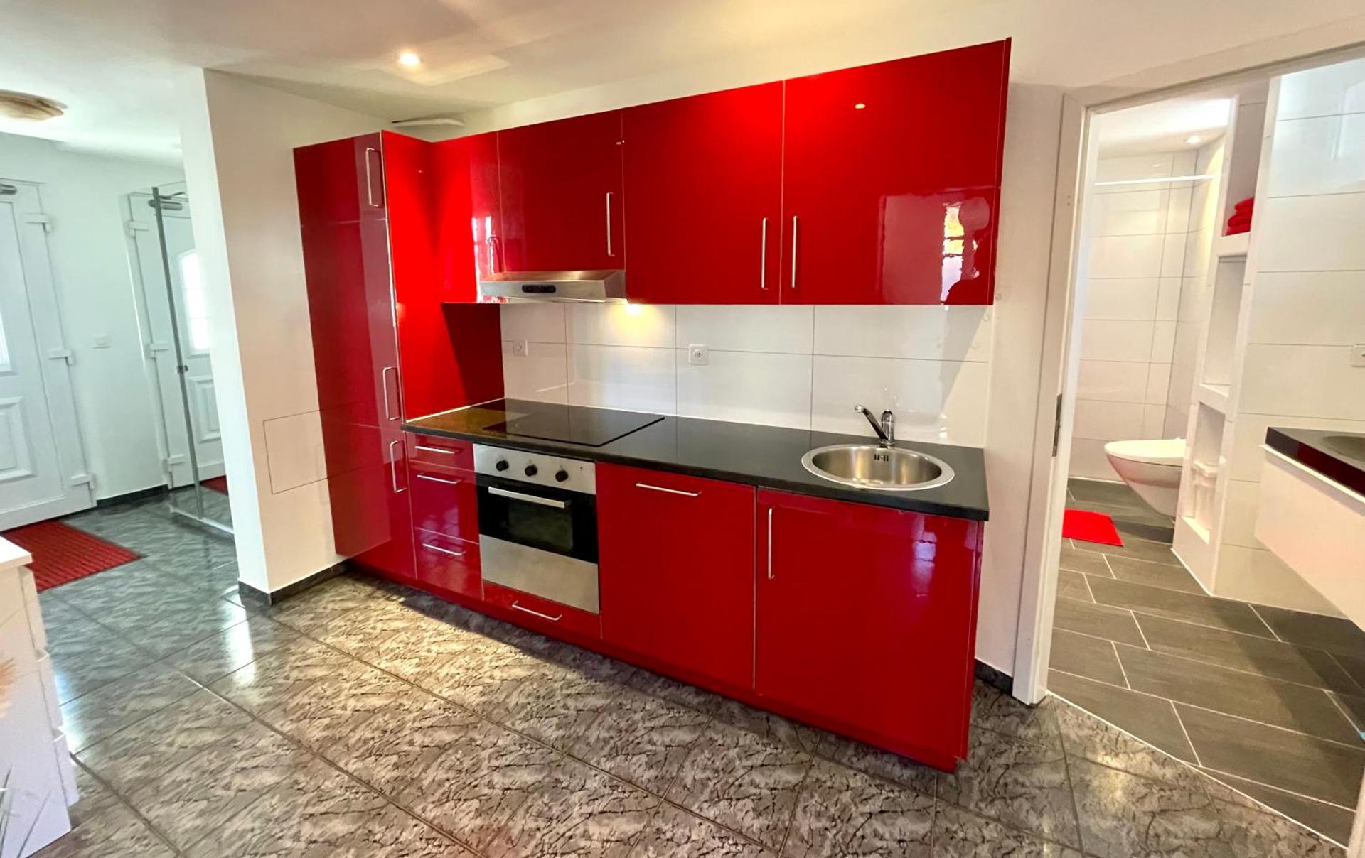 Kitchen or kitchenette