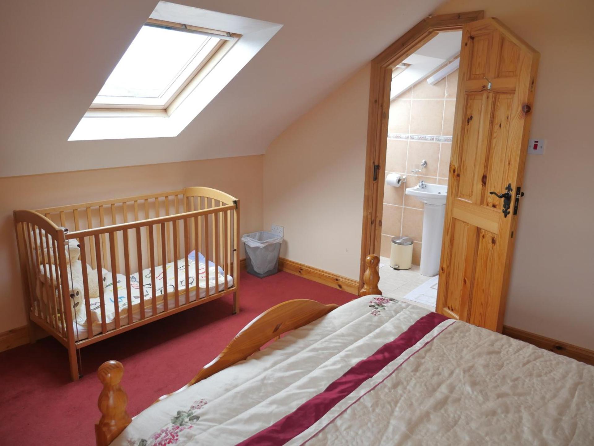 Deluxe Double Room with Shower