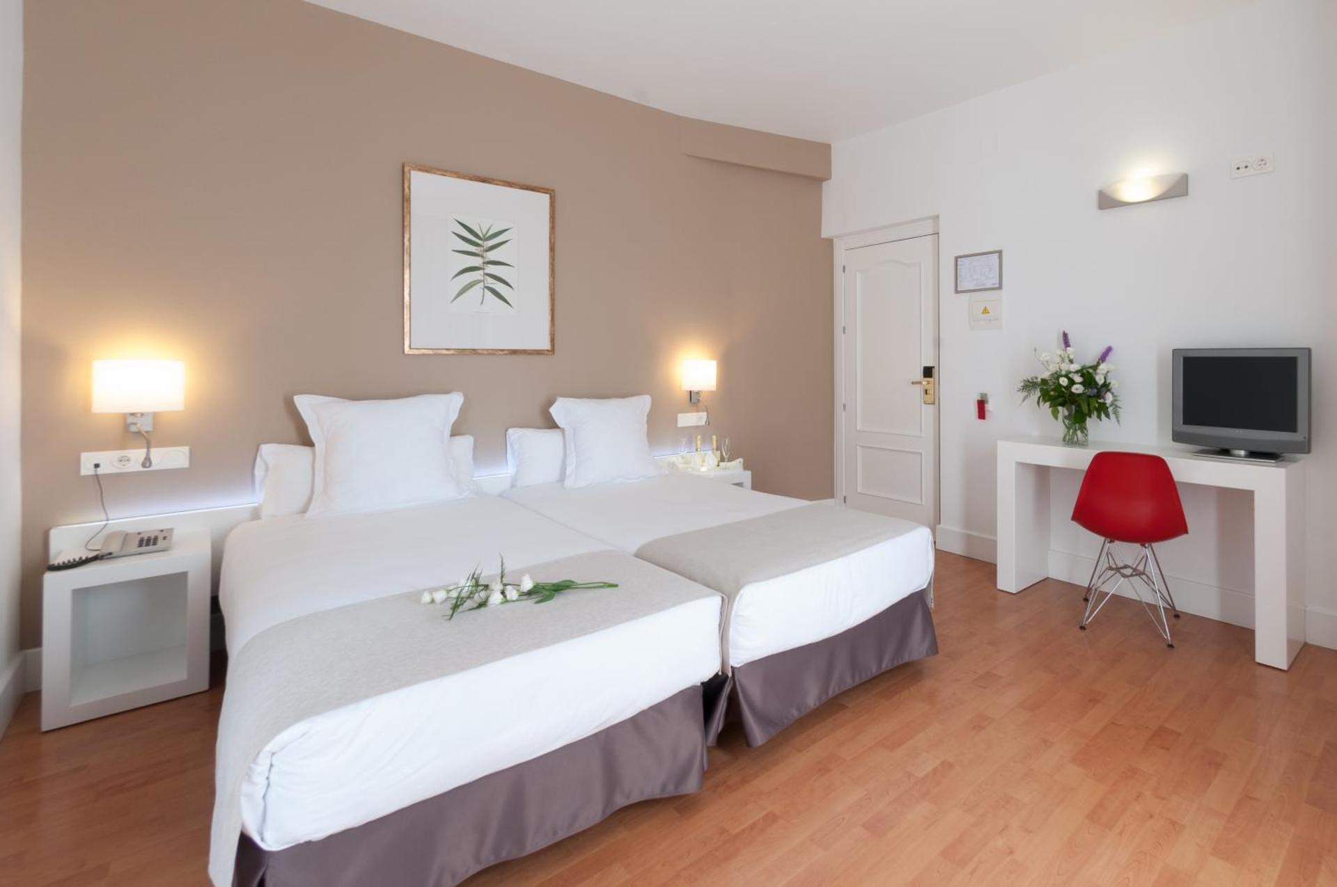 Photo of the whole room