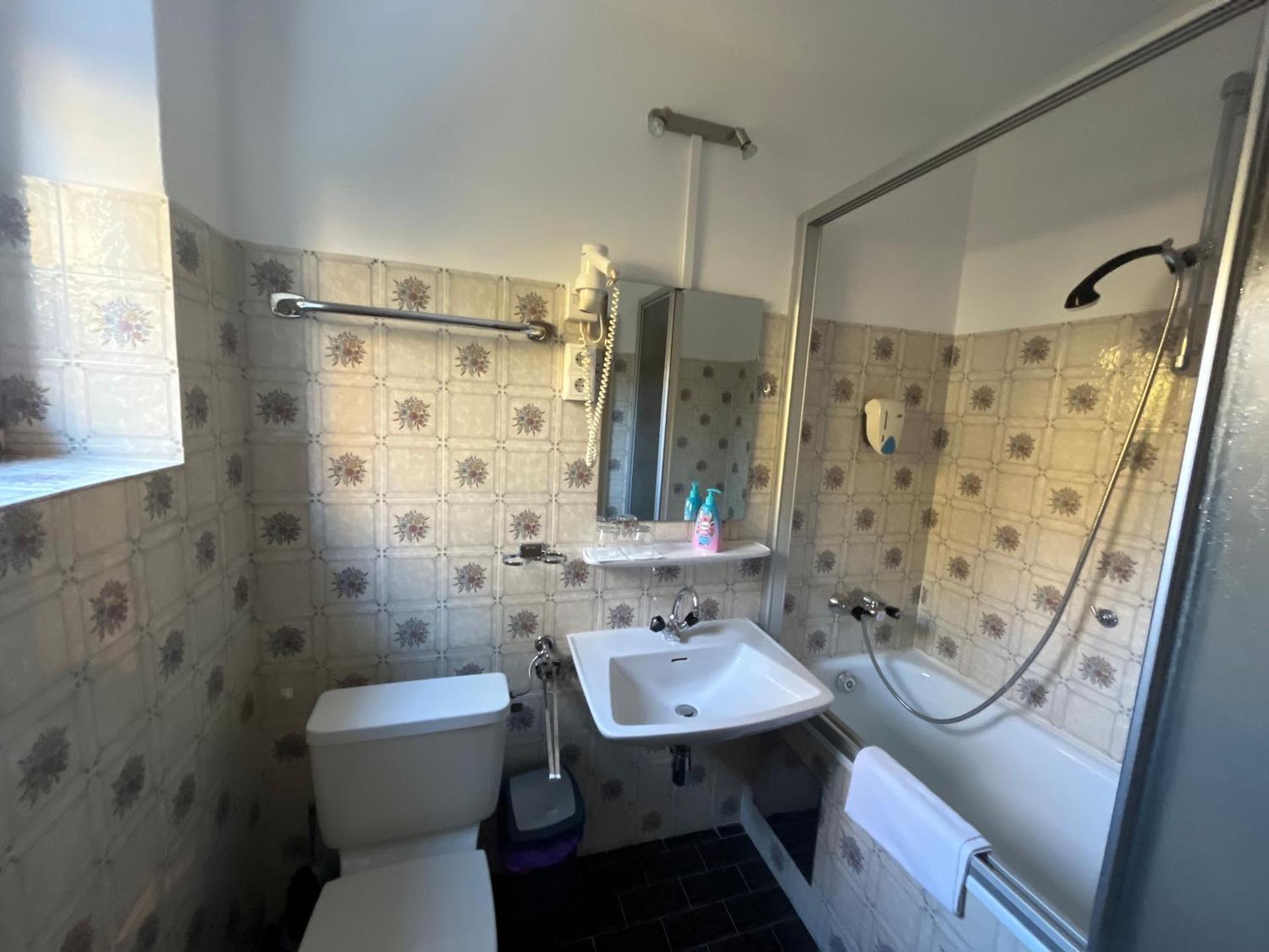 Superior Family Room