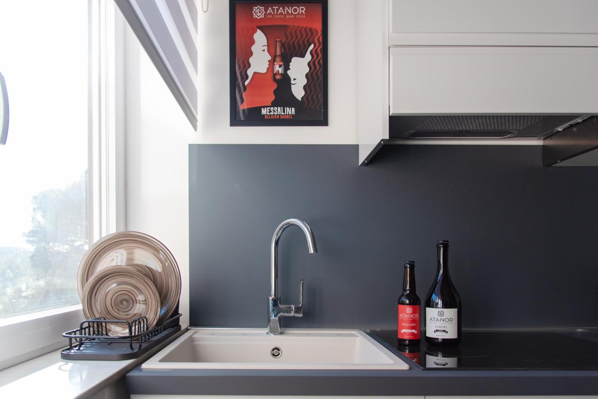 Kitchen or kitchenette