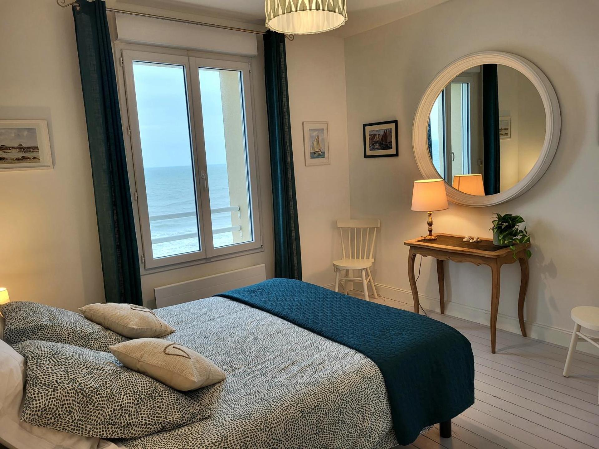 L'Hermitage, villa front de mer