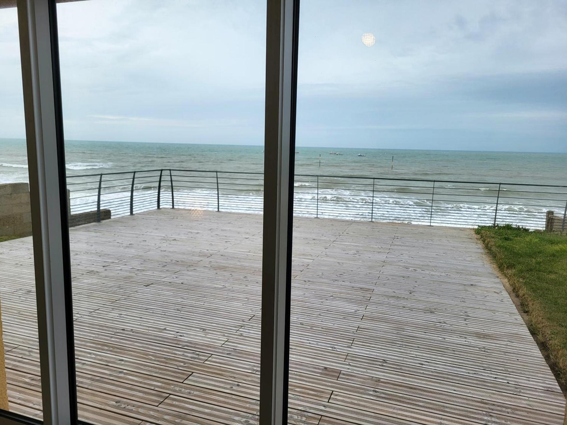 L'Hermitage, villa front de mer