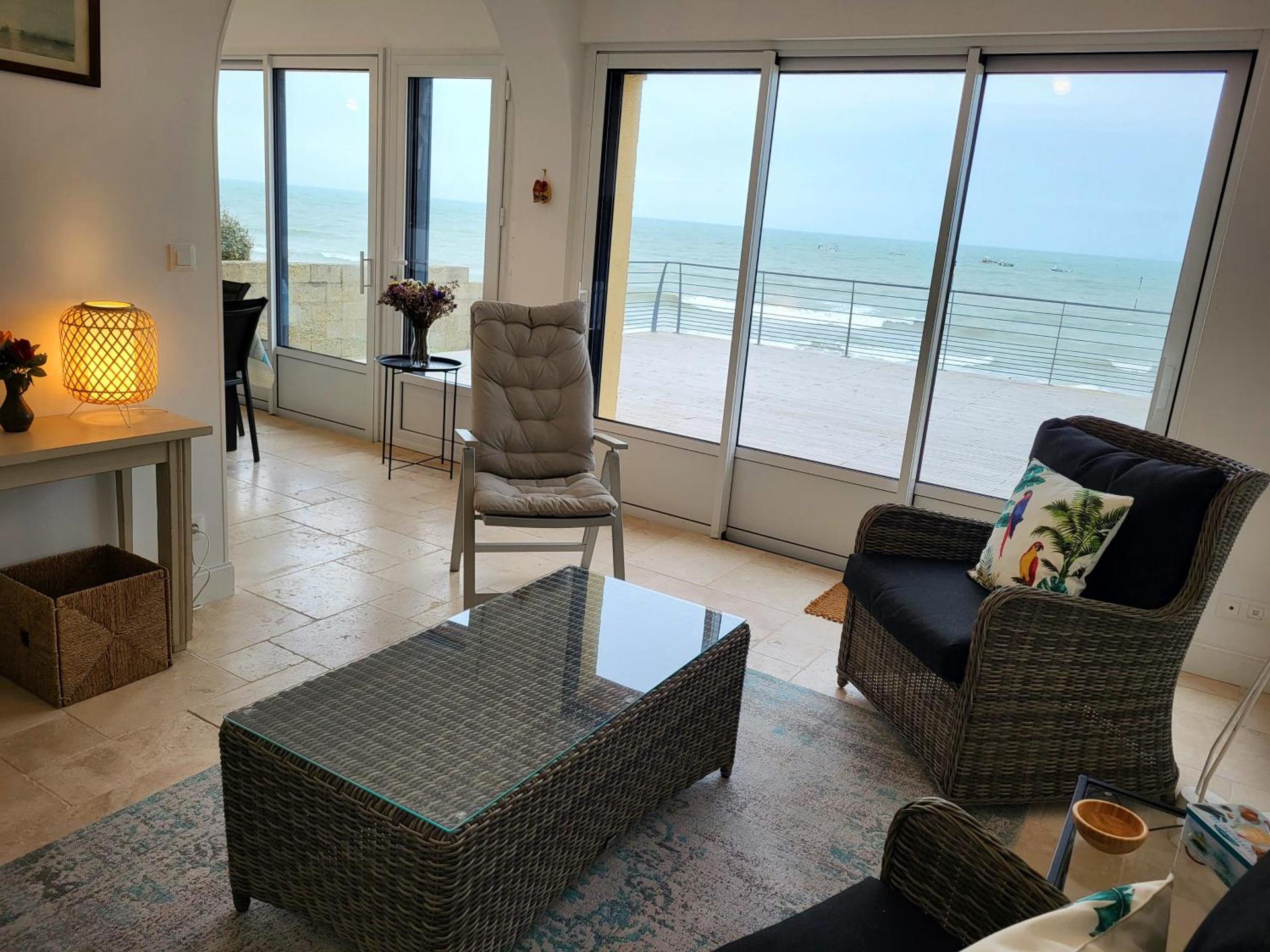 L'Hermitage, villa front de mer