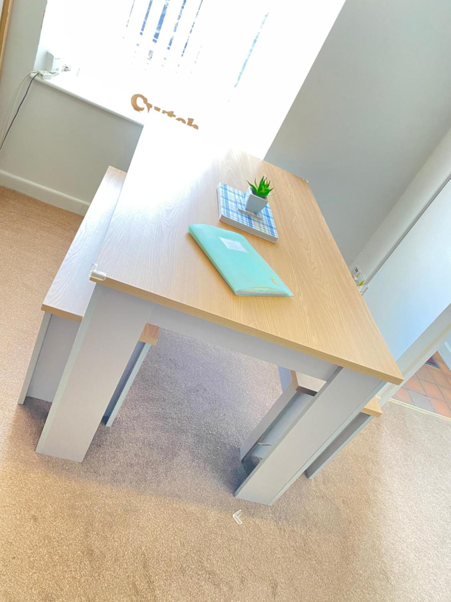 The Cwtch, Log Fire, Sleeps 6, Nr Zip World, Brecon and Bike Park Wales