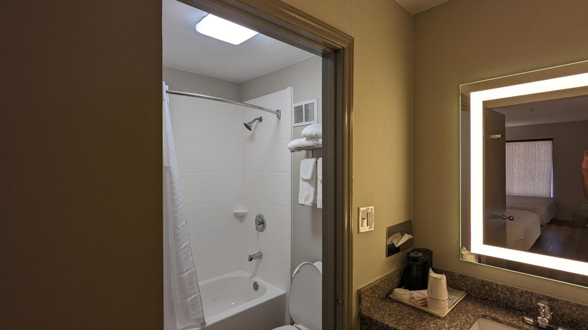 Days Inn by Wyndham Mooresville Lake Norman