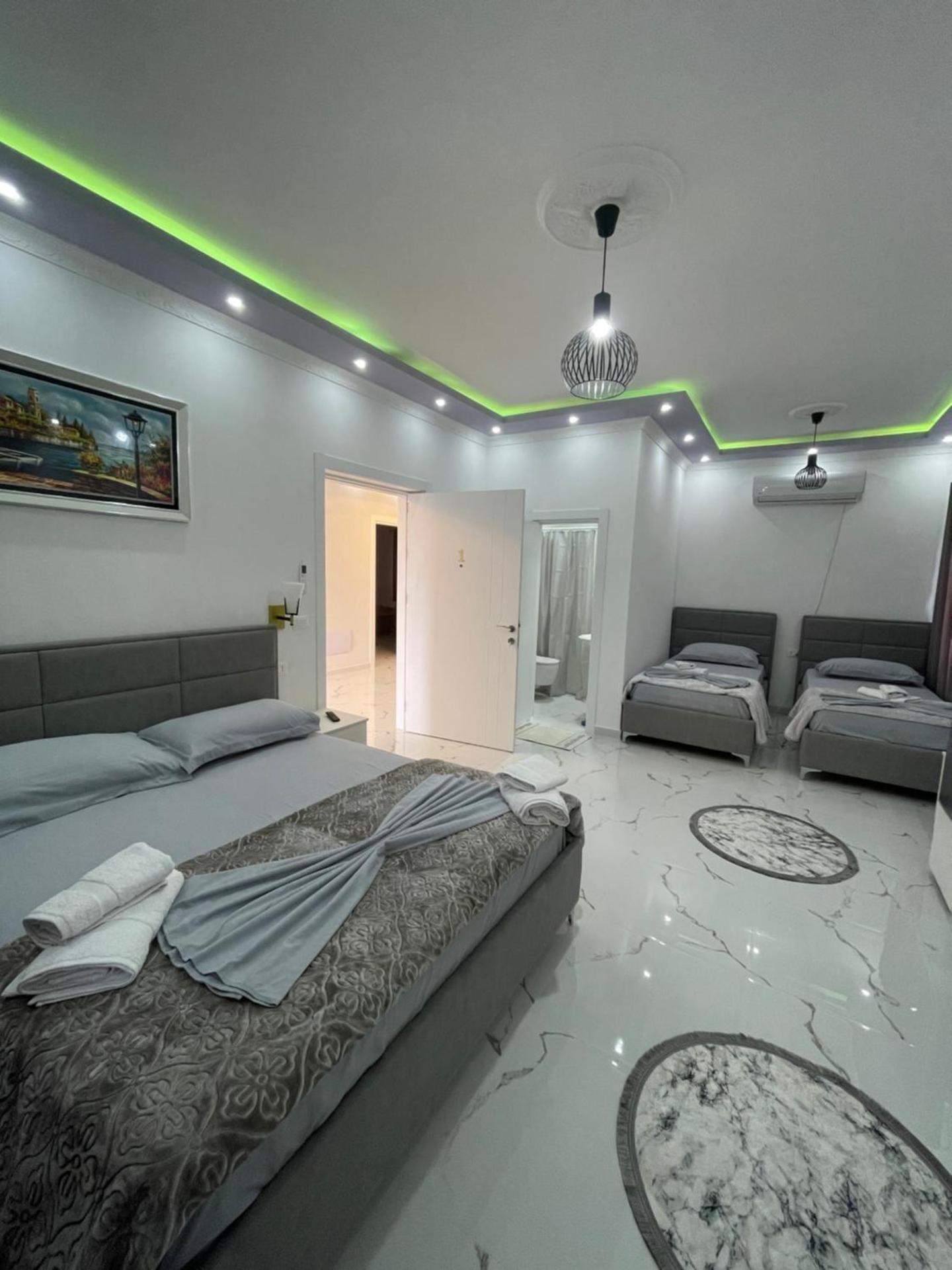 HOTEL Casa Vacanze SHIROKE