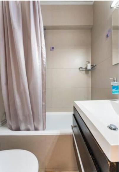 Seaside Beauty 5 min Vouliagmeni Beach