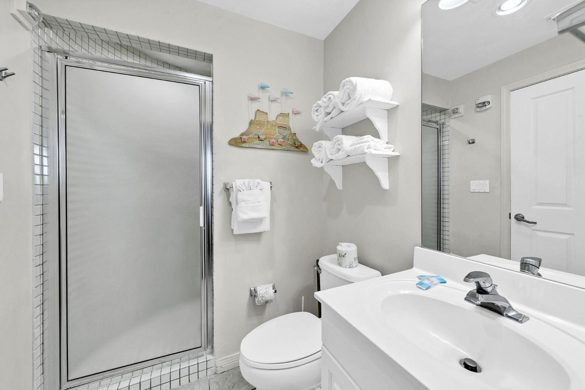 Destin West Gulfside 304 Two Bedroom with Bunks!!! Lazy River!!