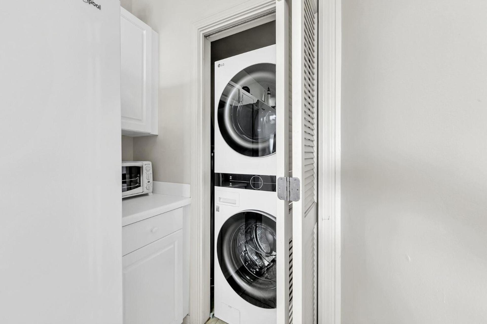 Destin West Gulfside 304 Two Bedroom with Bunks!!! Lazy River!!