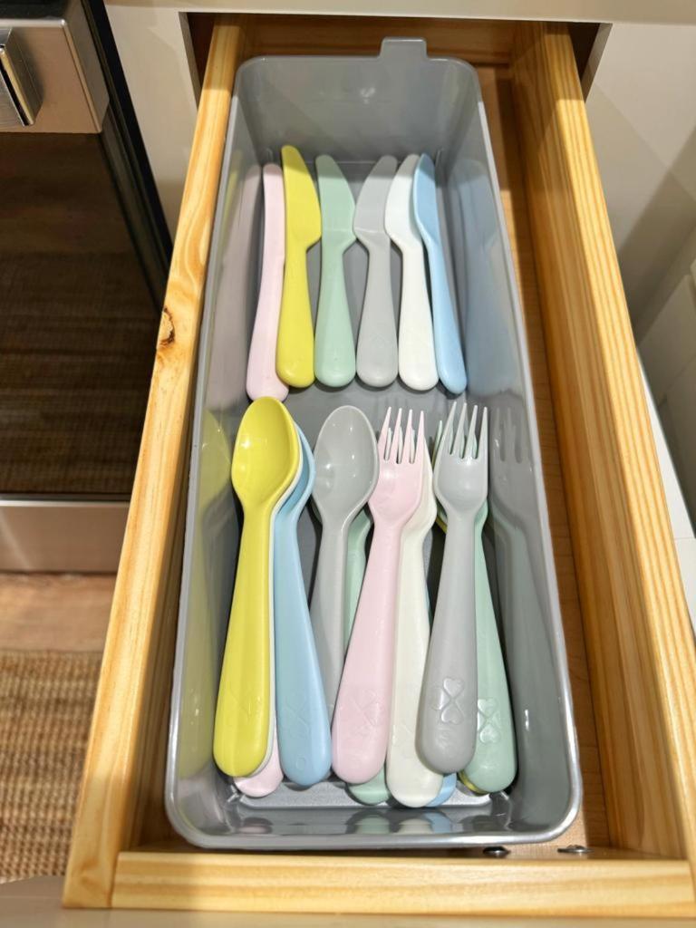 *NEW* Gorgeous Sunshine - 2BD/1BA - Private Fenced Backyard!