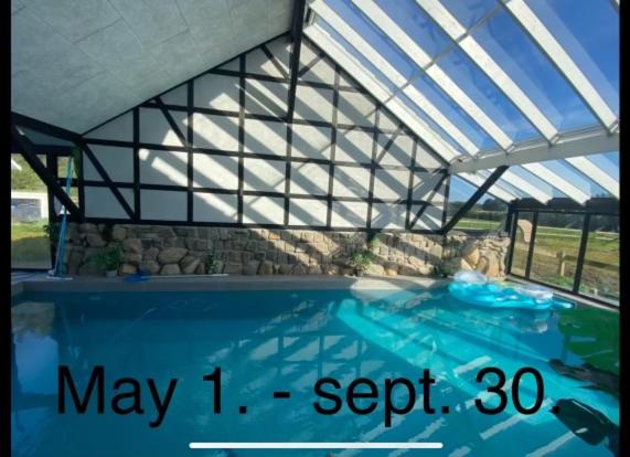 Poolhouse, no smoking everywhere