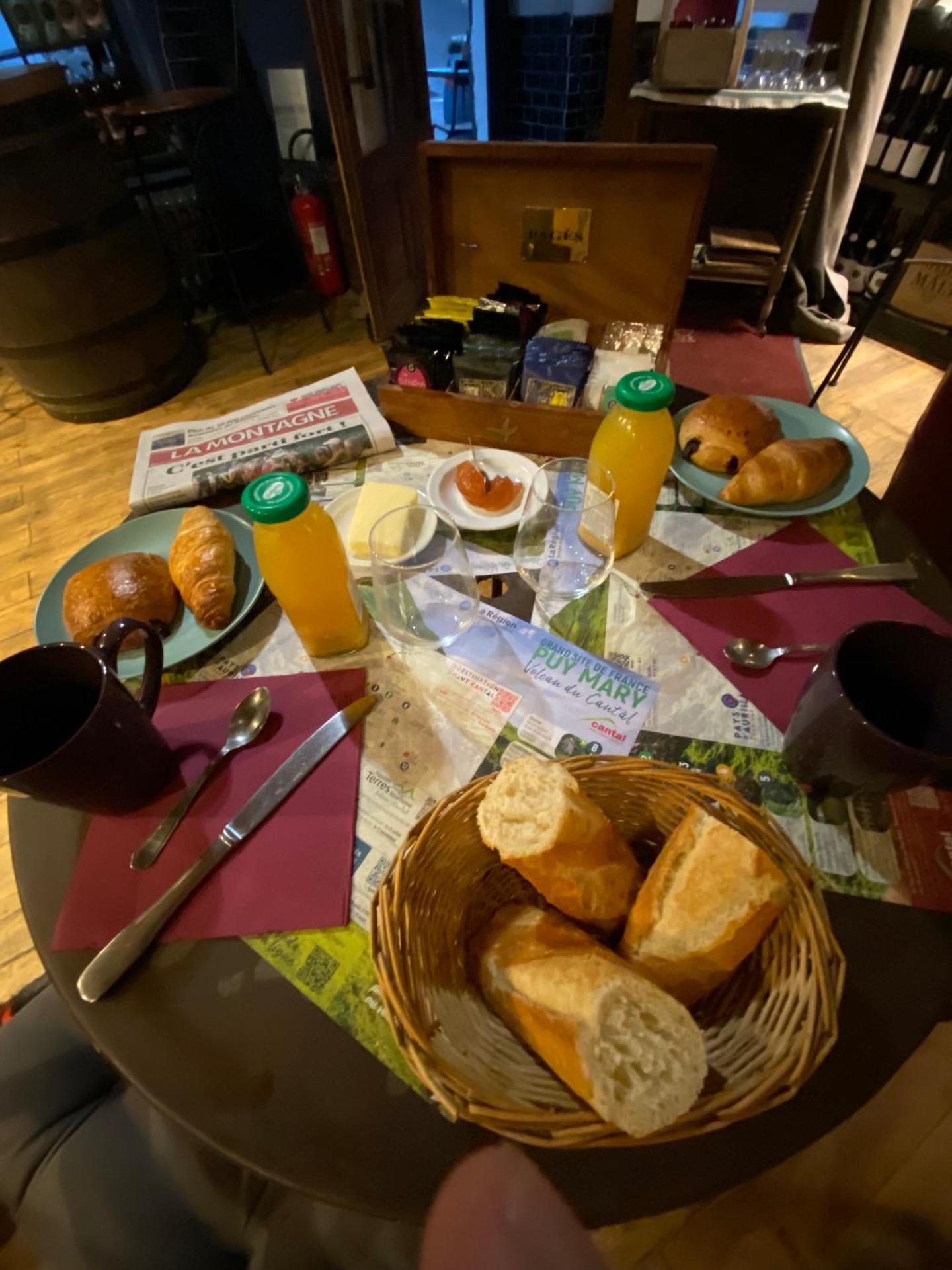 Restaurant/places to eat