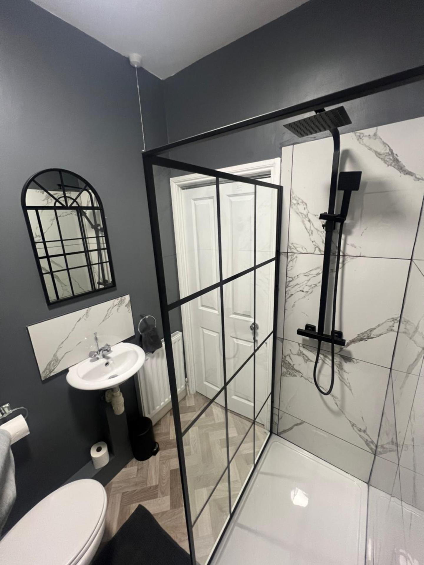 Cosy home perfect for families and contractors with free parking