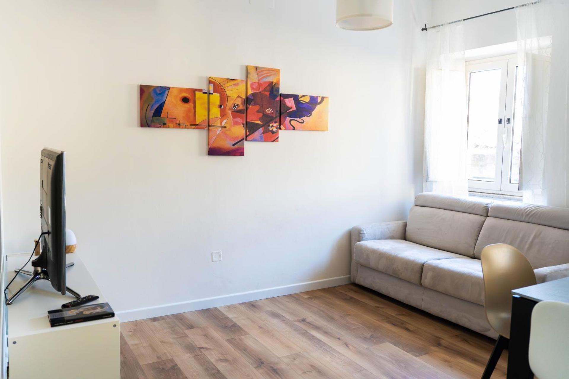 Communal lounge/ TV room