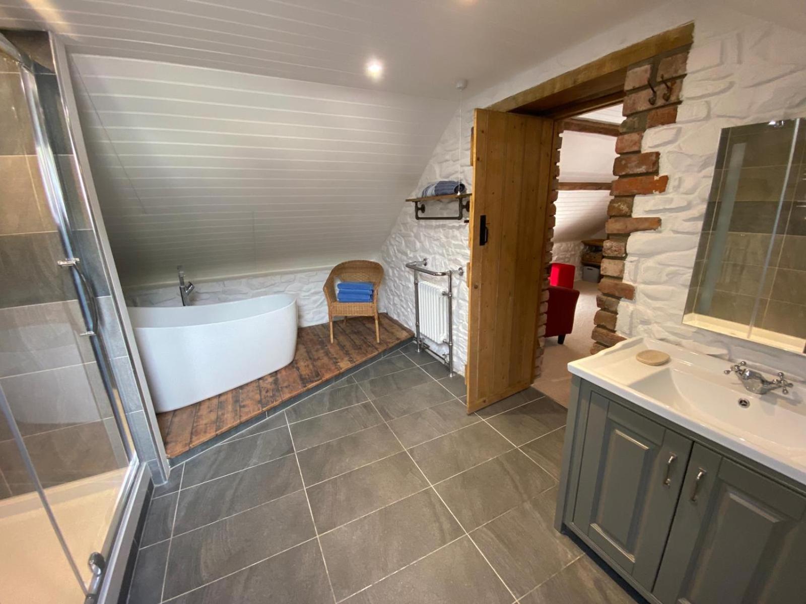 No 2 Dolheulog Aberaeron